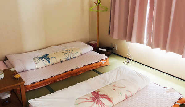 ・畳のお部屋でゆっくりおやすみください