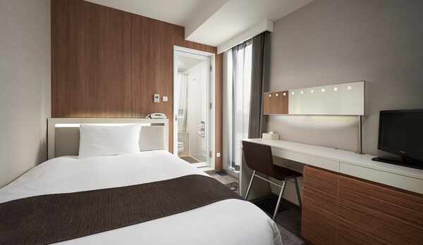 【シングルルーム】12.7㎡/シモンズ製ベッド120㎝幅