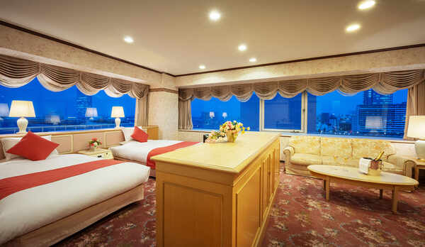 【最上階：スイート】