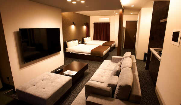 客室全体（ガーデンテラス付スイートツイン）