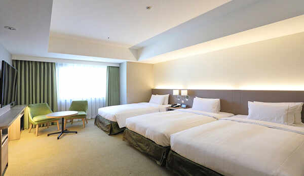 トリプルルーム（33.9平米）：2020年リニューアル