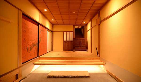 【別邸　月那離宮】大正初期に旅館として建造された一軒家をリノベーション