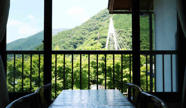 お部屋からの景観◆丹沢湖と自然を望めます