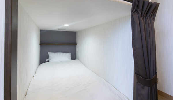 【男女共用】スタンダードカプセルルーム（バス・トイレなし）