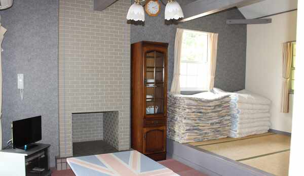 *【室内一例】布団はセルフサービスです