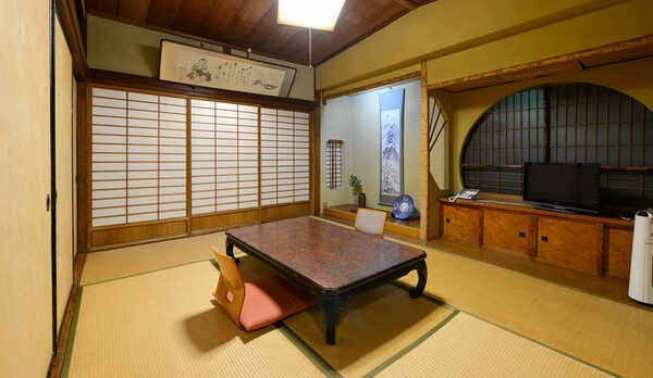 *【客室一例】風情ある純和室。人数に合わせてお部屋をご用意致します。