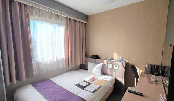 リニューアルセミダブルルーム