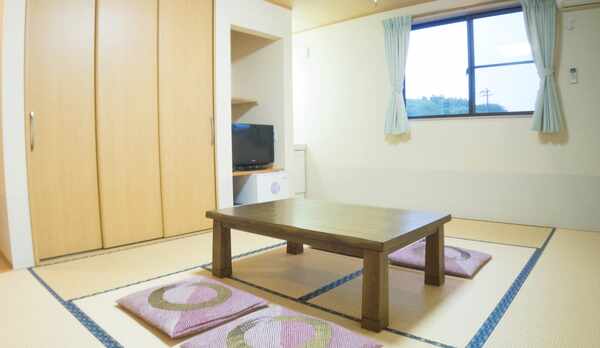 *【お部屋一例】シンプルな構造の和の客室