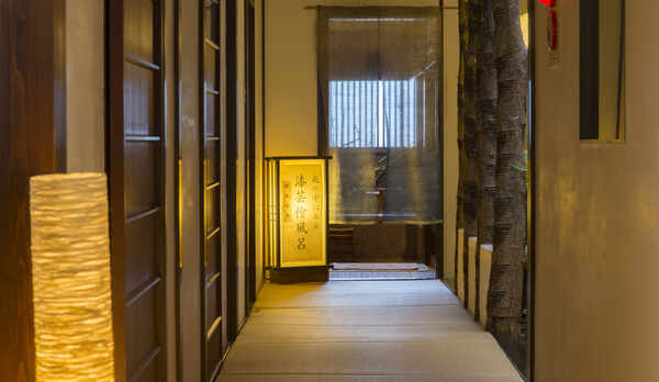 貸切露天風呂への通路