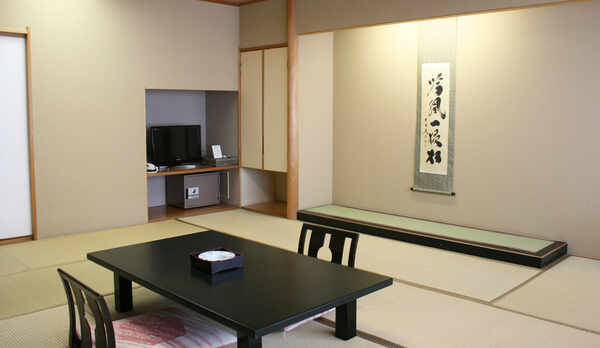 東館　和室12.5畳