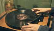 レコードプレーヤー