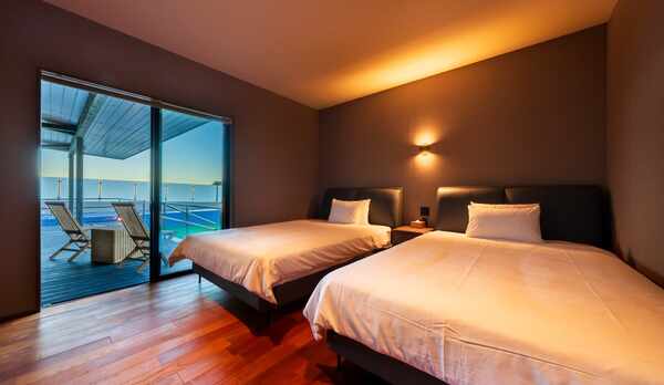 【スイートヴィラ／洋室】夏期限定プール付