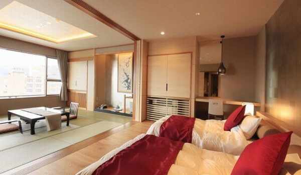 ■特別室／最上階角部屋の和洋室