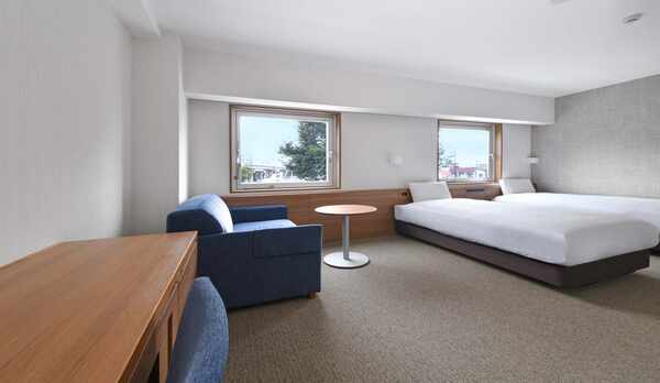 ユニバーサルツイン