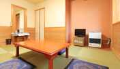 *【客室例】手足を伸ばして寛げる畳のお部屋です。