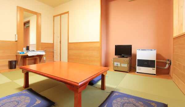 *【客室例】手足を伸ばして寛げる畳のお部屋です。