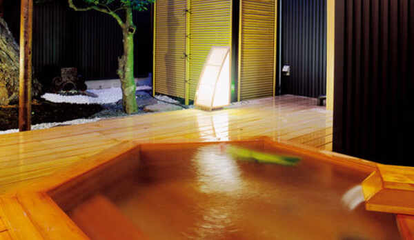 檜露天風呂（殿方）