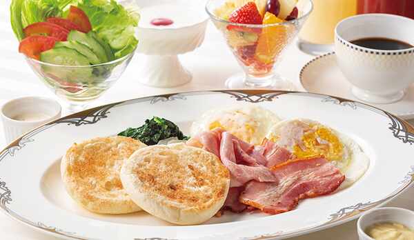 本館2階 レストラン「セリーナ」朝食・イングリッシュマフィンプレート※イメージ