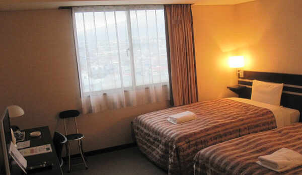 ■客室：デラックスツインルーム23平米・3名様までご宿泊OK