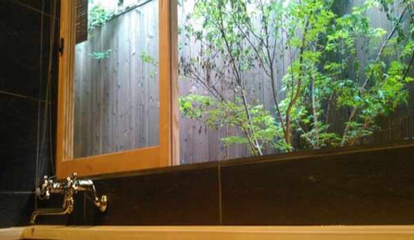 お風呂　半露天