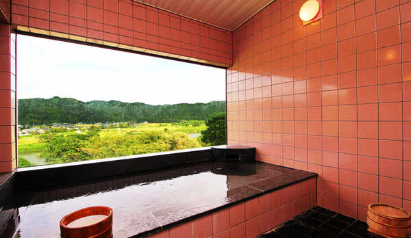 ◆展望風呂◆温泉ではありませんが、目の前に広がる自然に癒されます