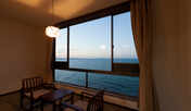 【海側客室：豊後水道を眺めて】