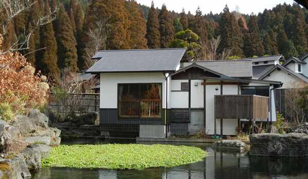 別邸うたかた外観