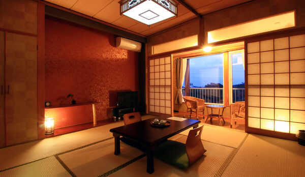 唯一1階にある客室は小さなお子様連れやご年配の方を優先に・・・