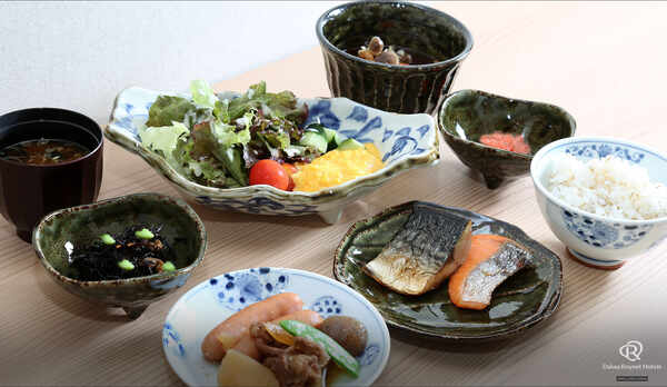 ビュッフェ（盛り付け例）