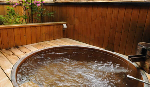 【露天風呂付客室・竹】あやめの間