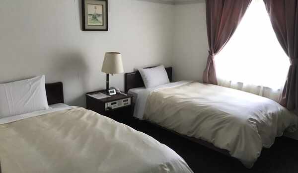 ツインルーム☆ベッド幅115㎝／20平米☆広々とした、お部屋でファミリールームとしても大好評です♪