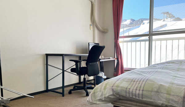 ・【洋室ツイン_禁煙】窓からは大自然の眺め