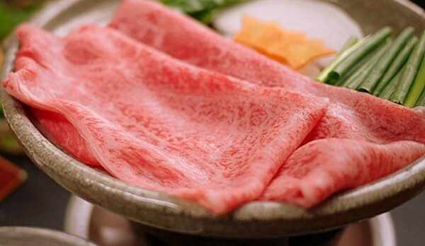 飛騨牛の陶板焼き