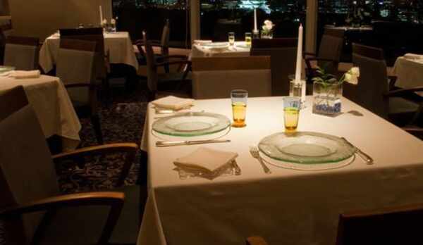 フランス料理　SAKURA