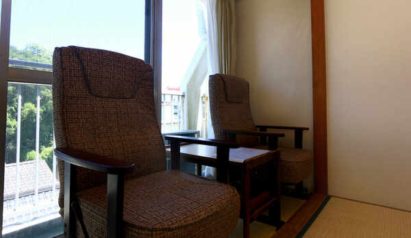 【2名用和室】ソファーでゆっくりとおくつろぎください