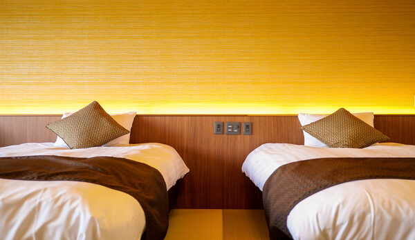 和モダンツイン◆ベッドを2台設えています