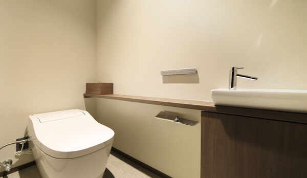 【客室】清潔感のあるお手洗い