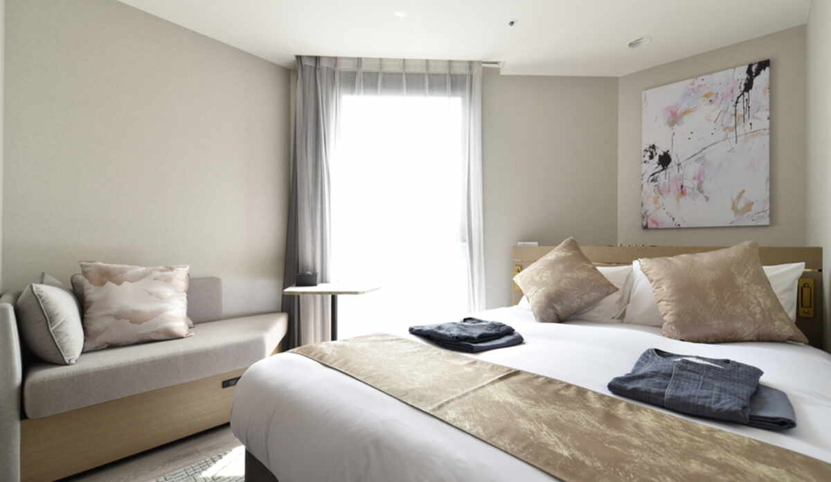 お礼シール ホテルコルディア宿泊利用券 30000円分 大阪/大阪本町 Yahoo!オークション -「ホテルコルディア」の落札相場・落札価格