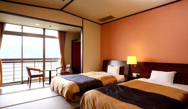 ◆街側ツインルーム（30平米）