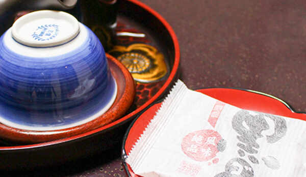 【客室設備】お茶とお茶菓子