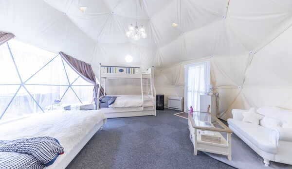 デラックスドーム