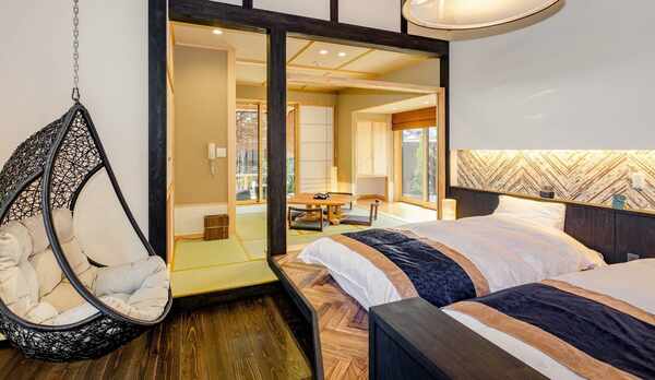 <別邸　月>ハンモックにベッドに和室など、気分に合わせてお寛ぎください。