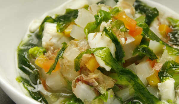 ◆【わんちゃんまんま・わんフィッシュ】板長が釣った魚と自家菜園で採れた野菜のリゾット風です。