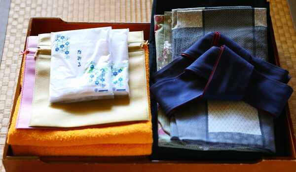 浴衣などは客室にご用意