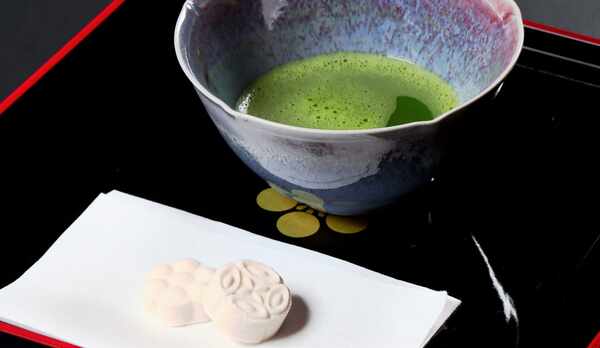 ほっとひといき-お抹茶とそばの和菓子-ウェルカムドリンク 