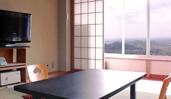 *客室例（関東平野側和室10畳）