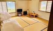和室10畳（３〜４名）浪板海岸と三陸鉄道が眺望できるお部屋