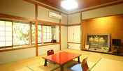 客室◆おまかせ和室　趣のある日本間。各部屋はふすまで仕切られております