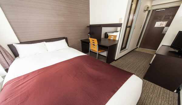 スーペリアセミダブル【13㎡/ベッド幅120cm】