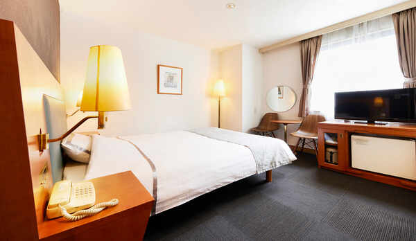 ダブルルーム喫煙室